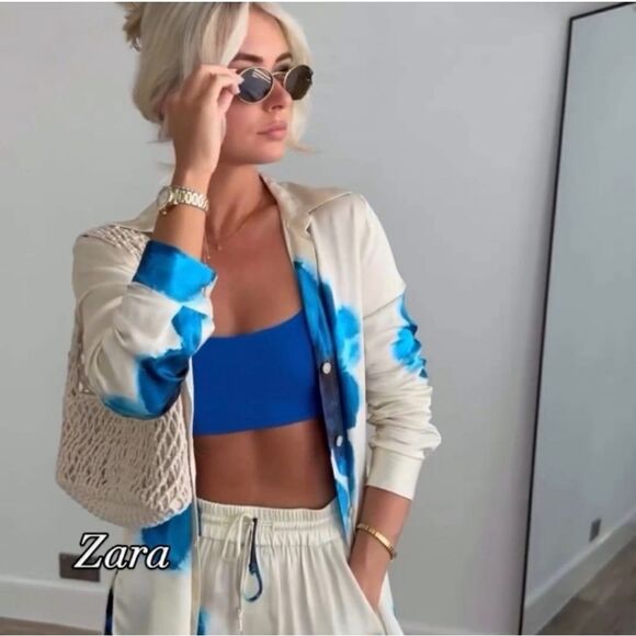 COPY - ZARA Printed Floral Satin Effect top In Ecru and Blue - Picture 4 of 12